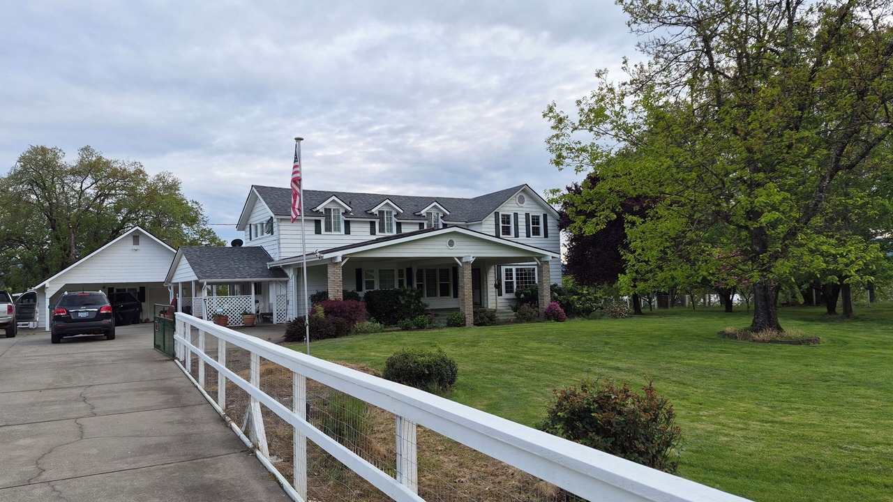 Photo of Outdoor in Grants Pass