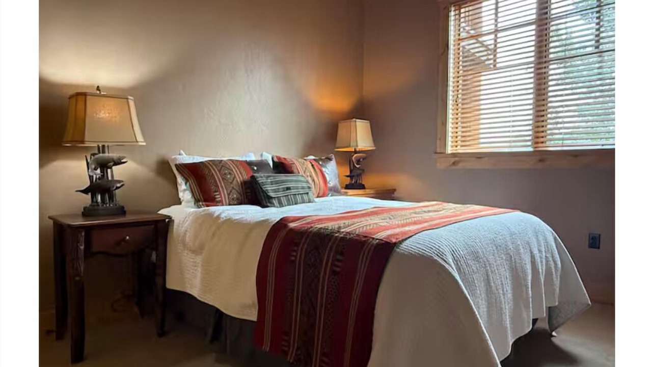 Photo of Bedroom in Victor