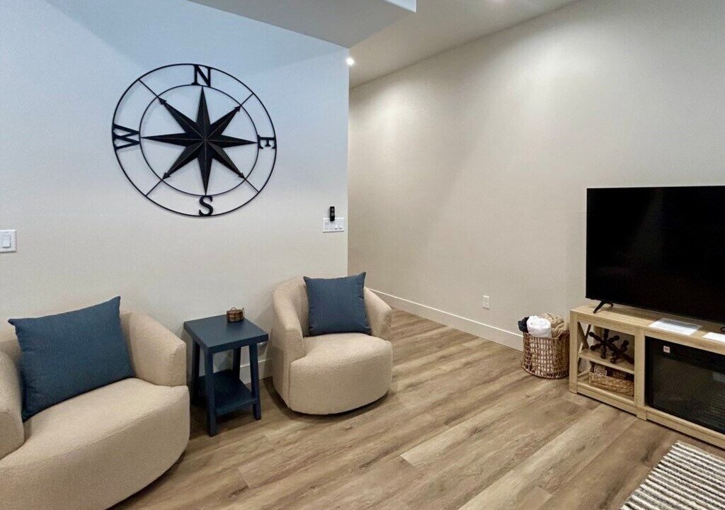 Photo of Livingroom in Island Park
