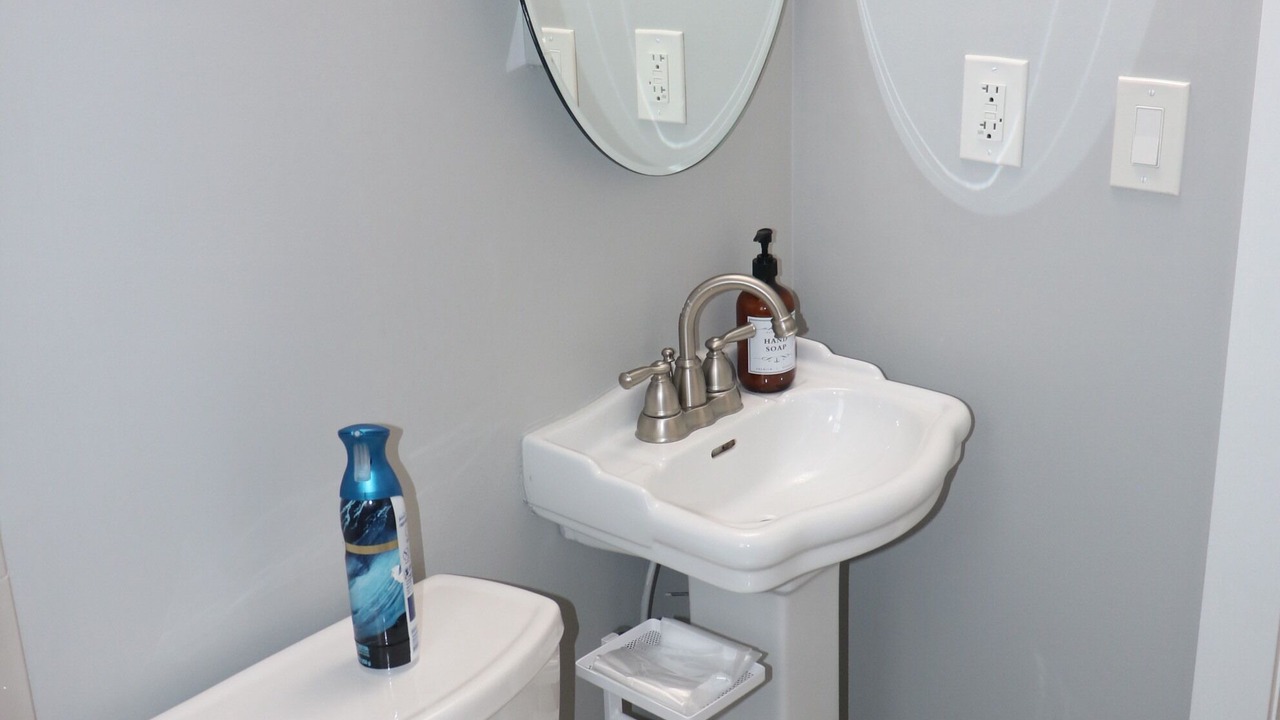Photo of Bathroom in Midtown