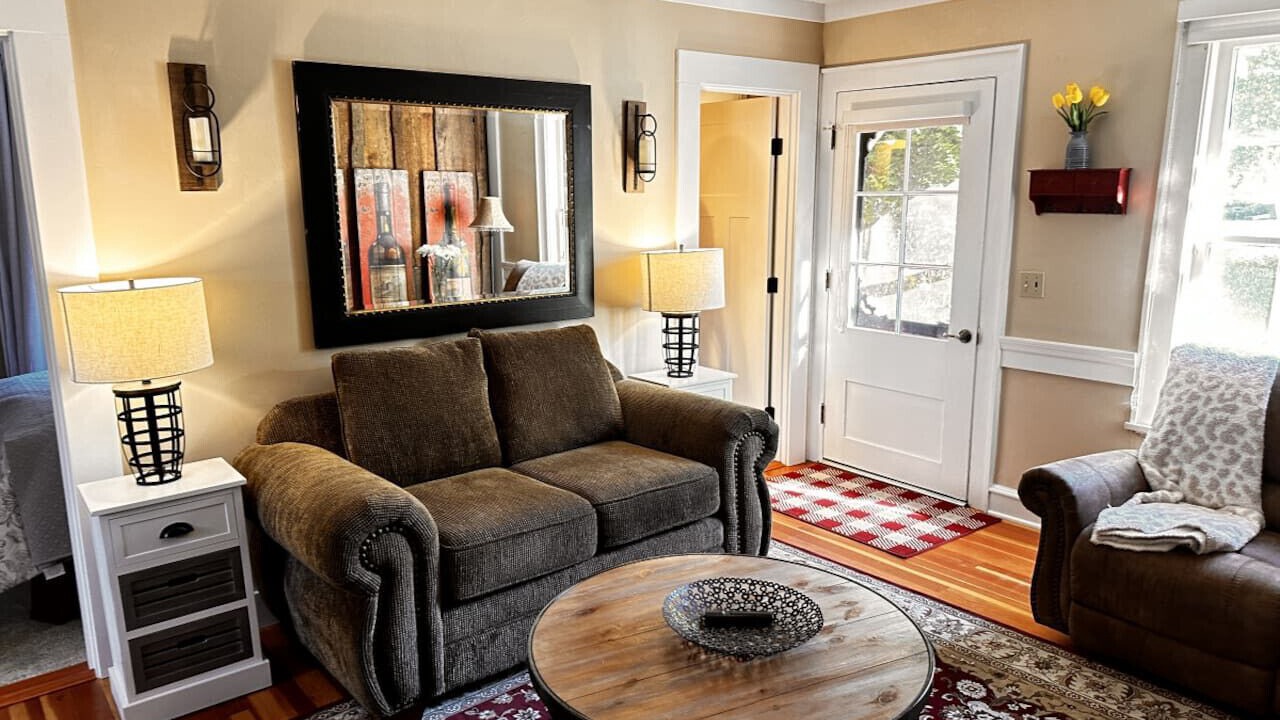 Photo of Livingroom in Jacksonville