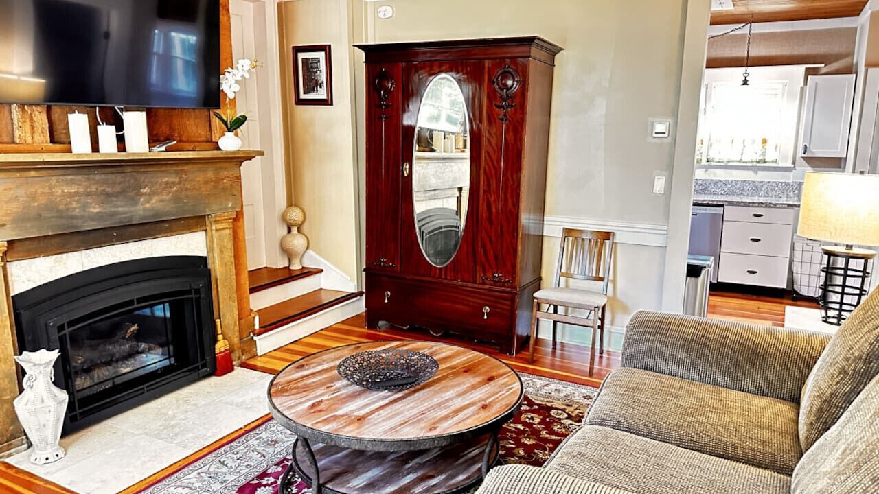 Photo of Livingroom in Jacksonville