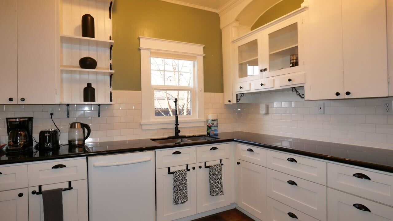 Photo of Kitchen in Garden District