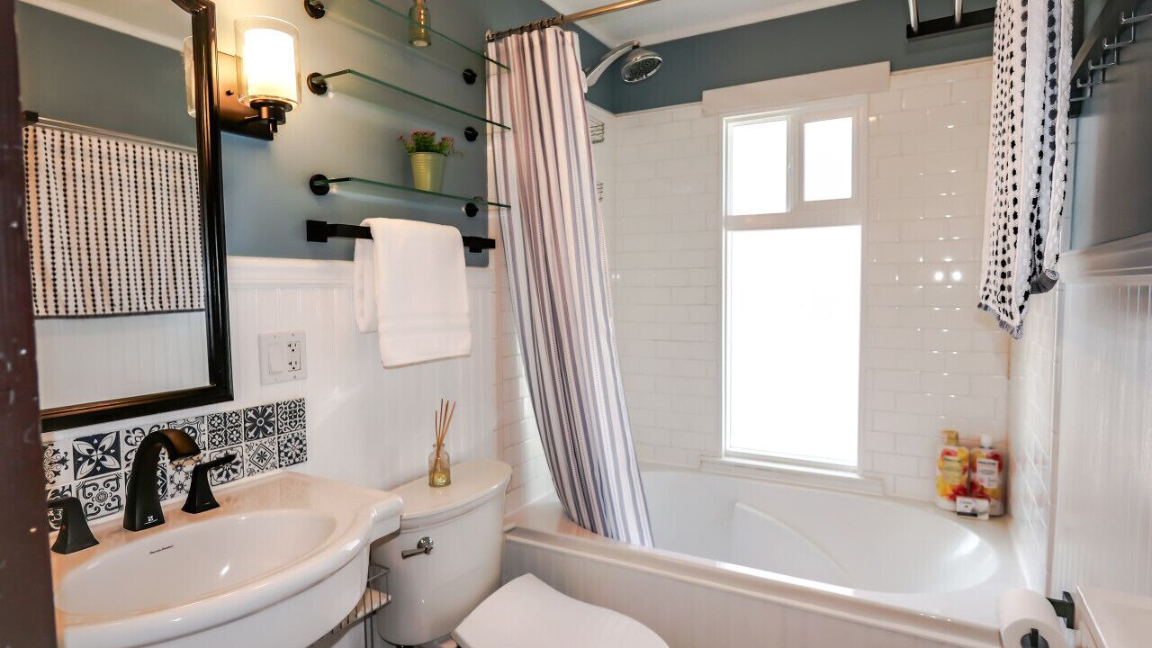 Photo of Bathroom in Garden District