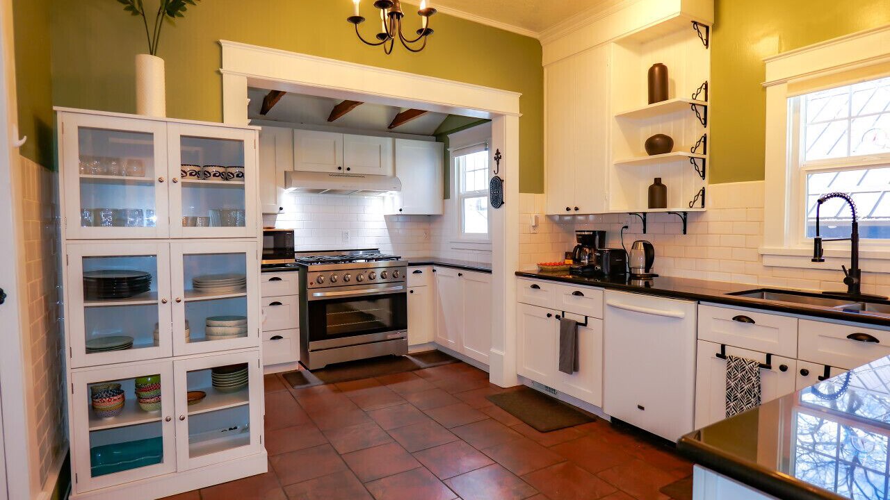 Photo of Kitchen in Garden District