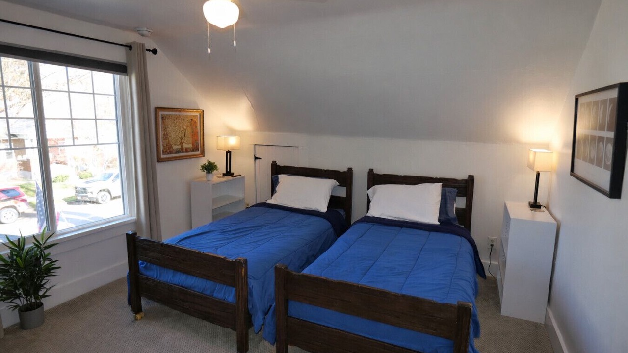 Photo of Bedroom in Garden District