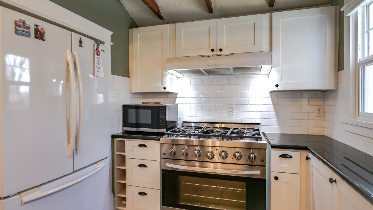Photo of Kitchen in Garden District