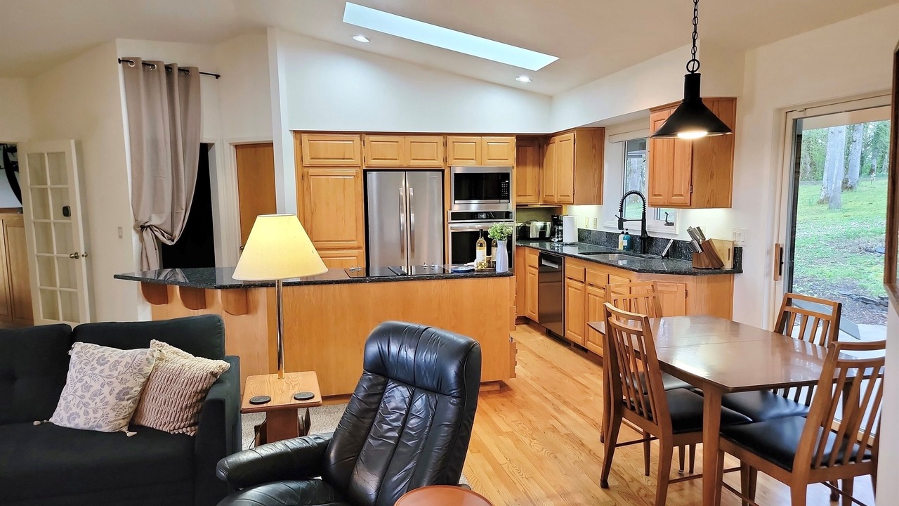 Photo of Livingroom in Corvallis
