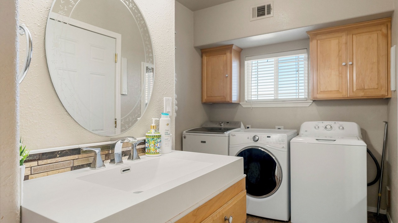 Photo of Bathroom in Weed