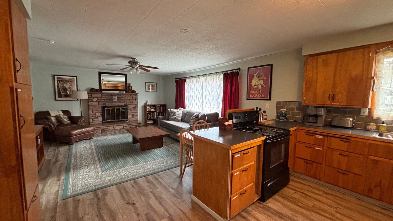 Photo of Livingroom in West Valley