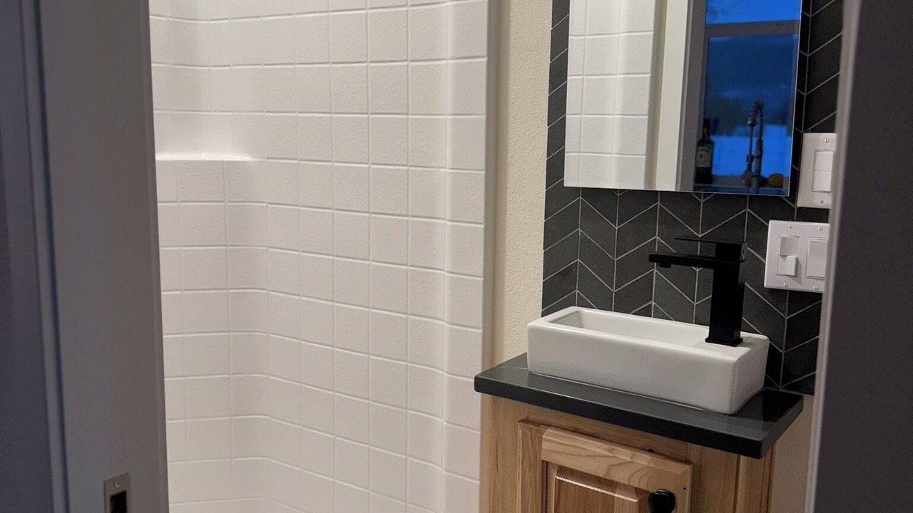 Photo of Bathroom in Halfway