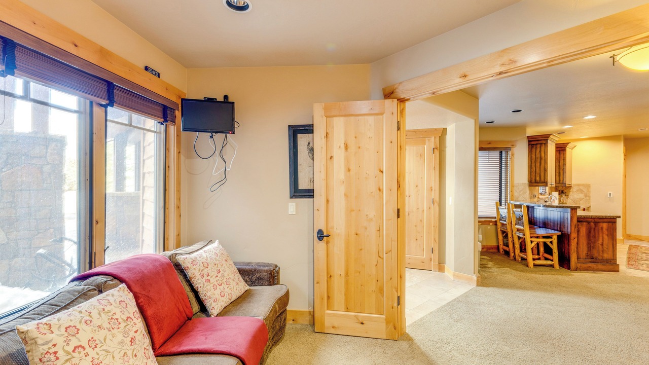 Photo of Livingroom in Tamarack