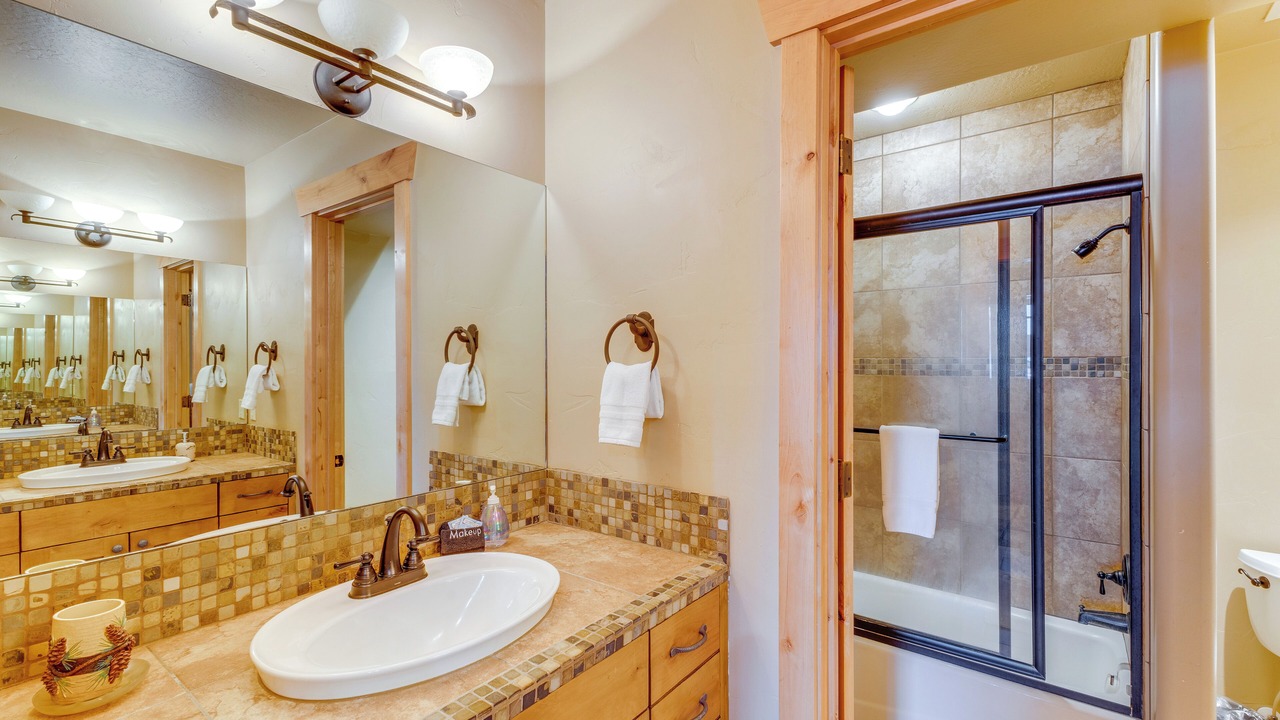 Photo of Bathroom in Tamarack