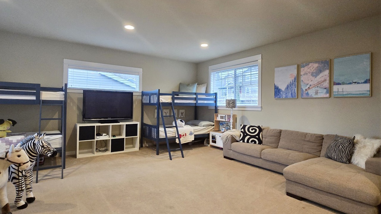 Photo of Bedroom in Inglewood-Finn Hill