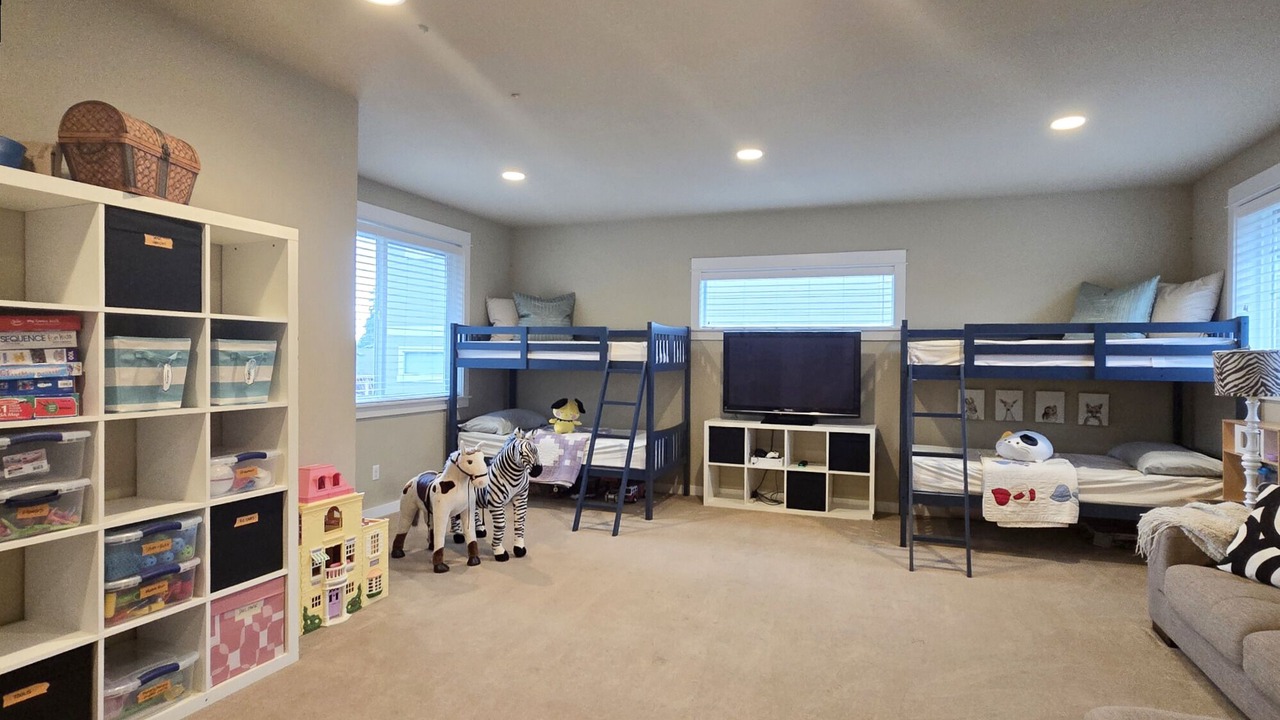 Photo of Bedroom in Inglewood-Finn Hill