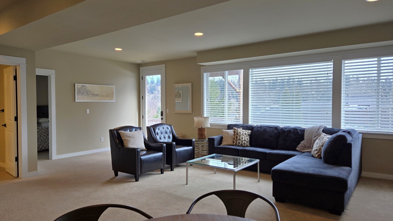 Photo of Livingroom in Inglewood-Finn Hill