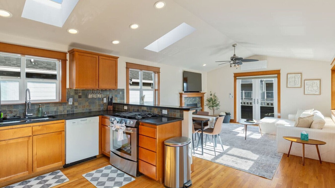 Photo of Kitchen in North Admiral