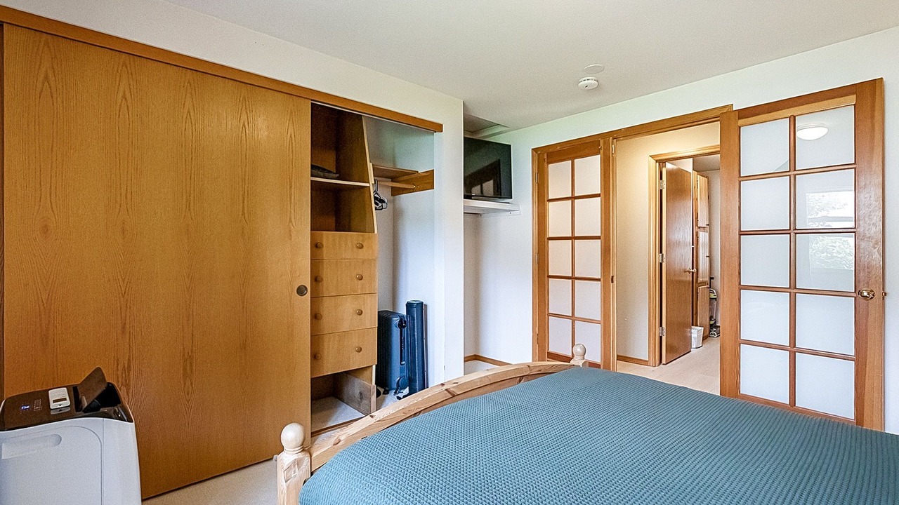 Photo of Bedroom in Gold Bar