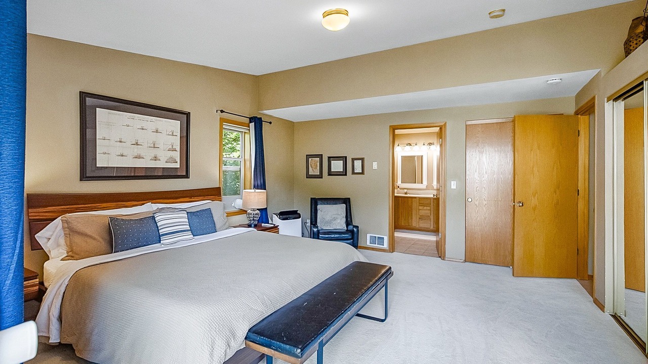 Photo of Bedroom in Gold Bar