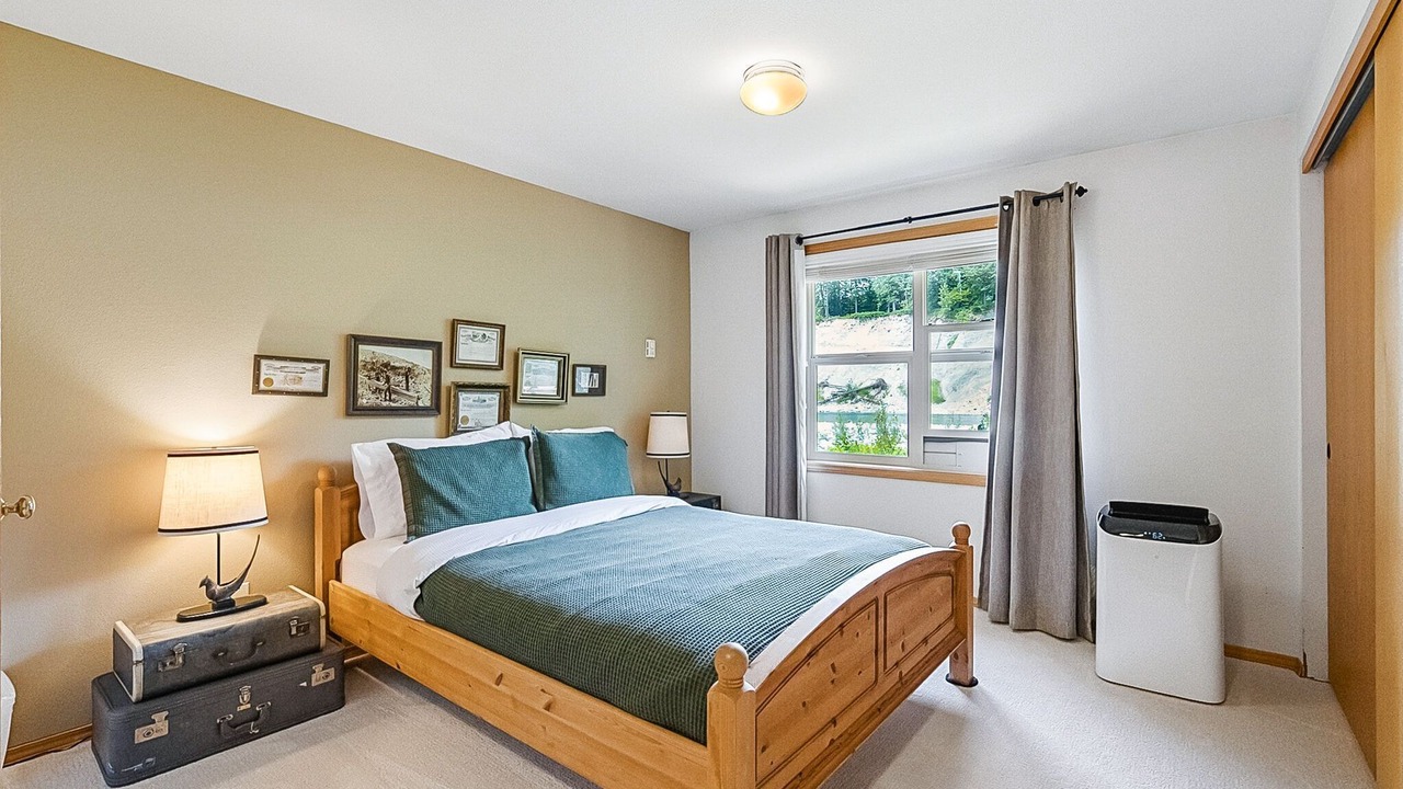 Photo of Bedroom in Gold Bar