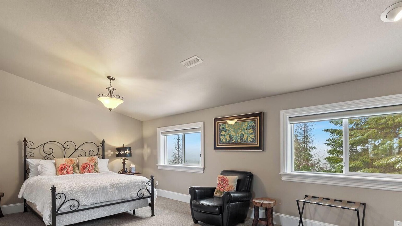 Photo of Bedroom in Harrison