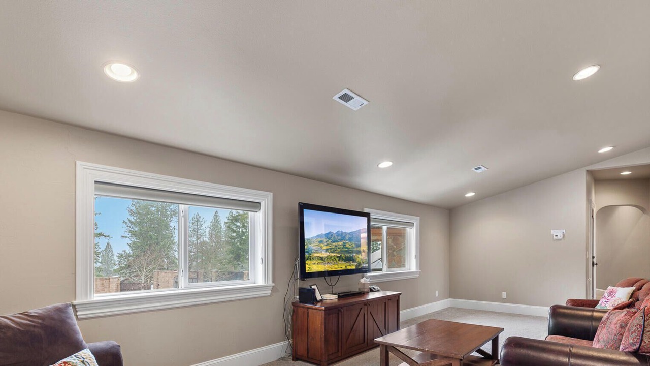 Photo of Livingroom in Harrison