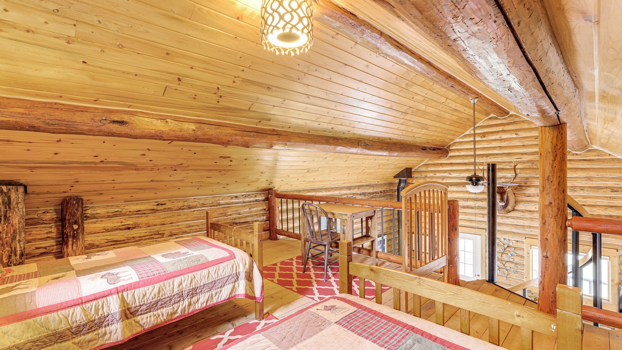 Photo of Bedroom in Eureka