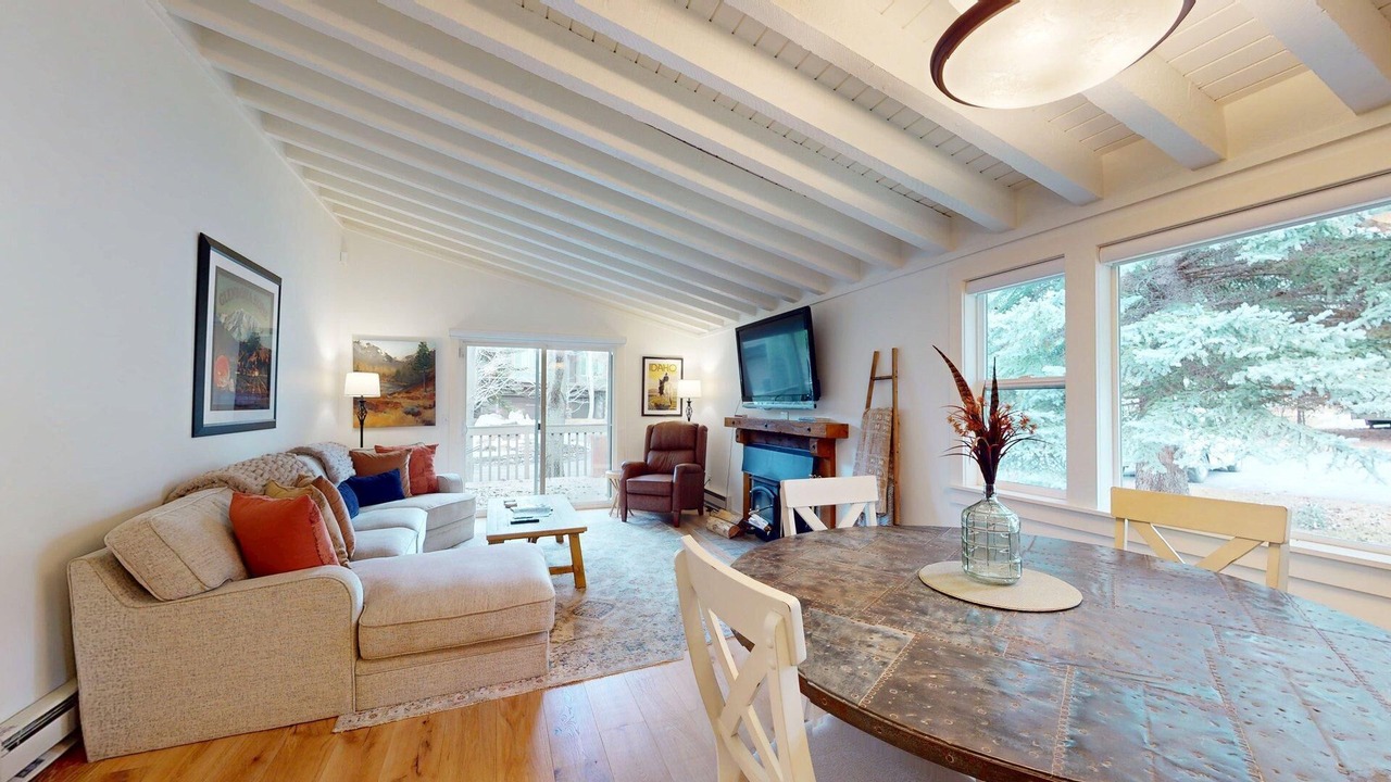 Photo of Livingroom in Sun Valley
