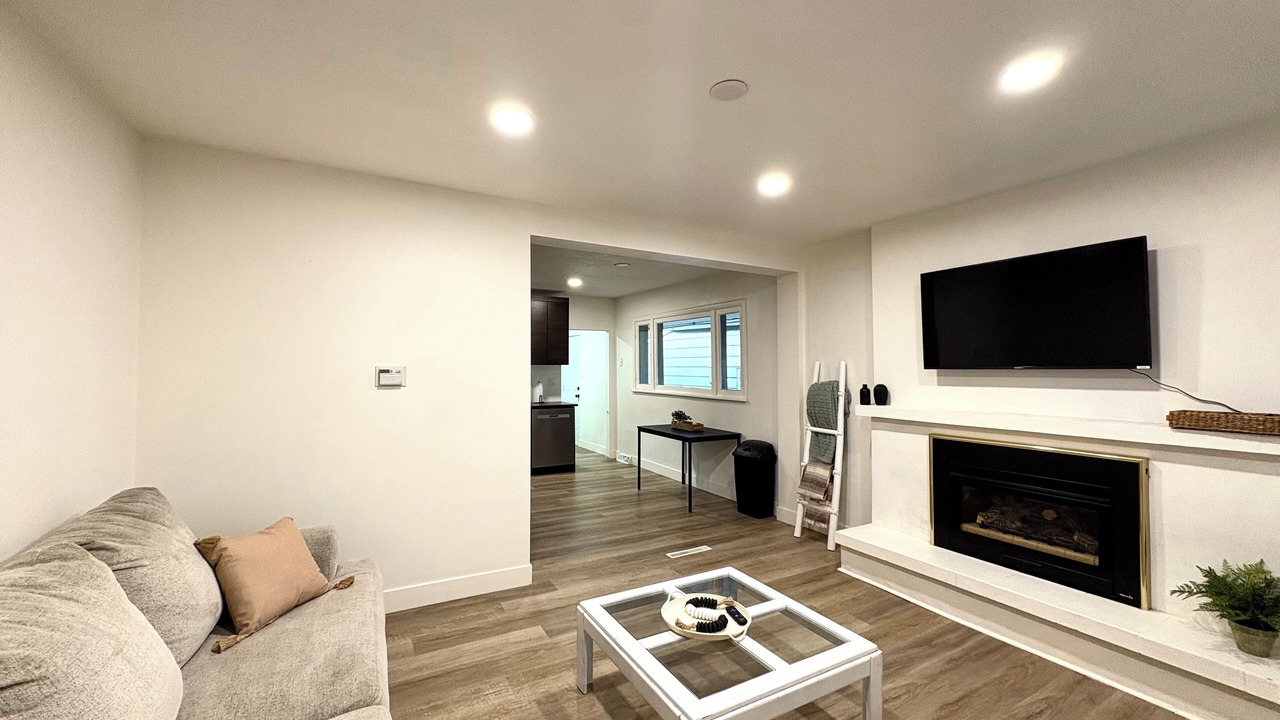 Photo of Livingroom in Poplar Grove