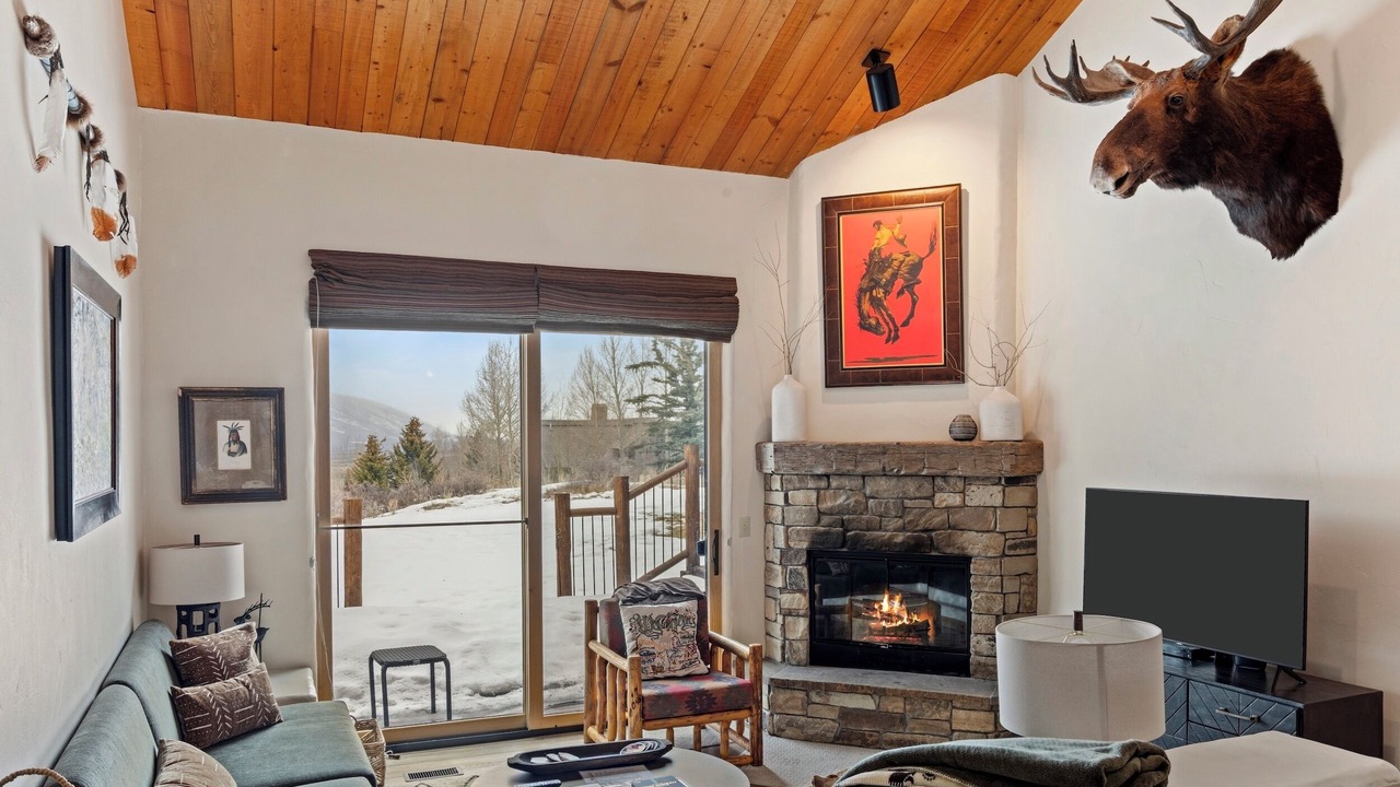 Photo of Livingroom in Spring Creek Ranch