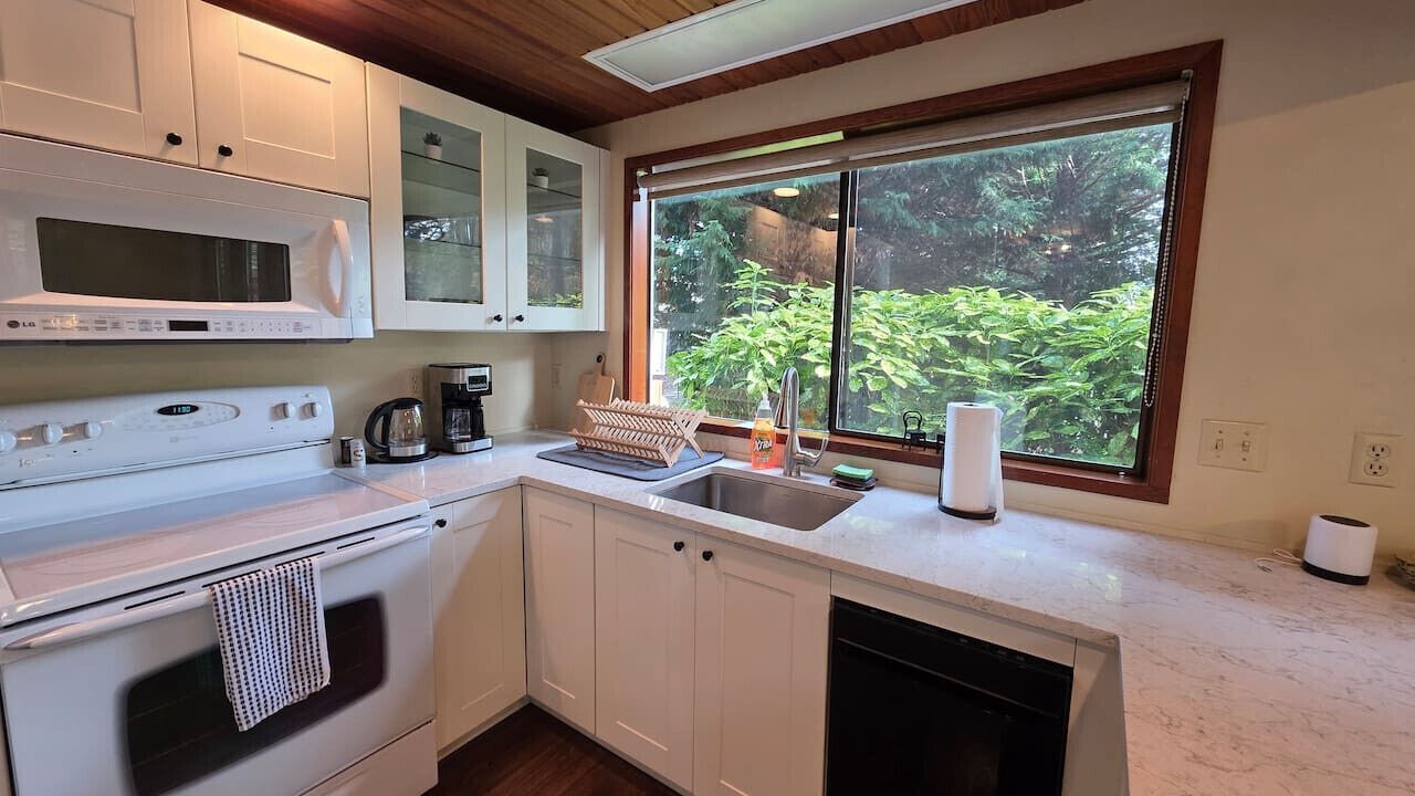 Photo of Kitchen in Point Roberts
