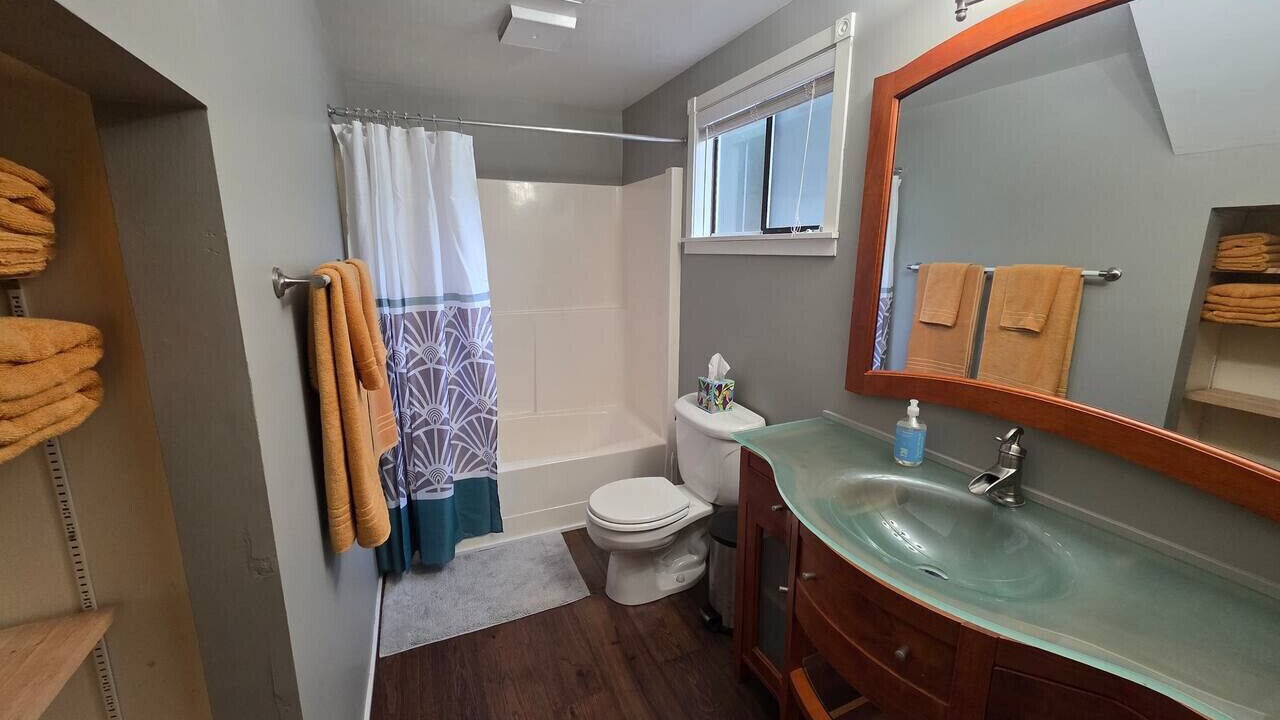 Photo of Bathroom in Point Roberts