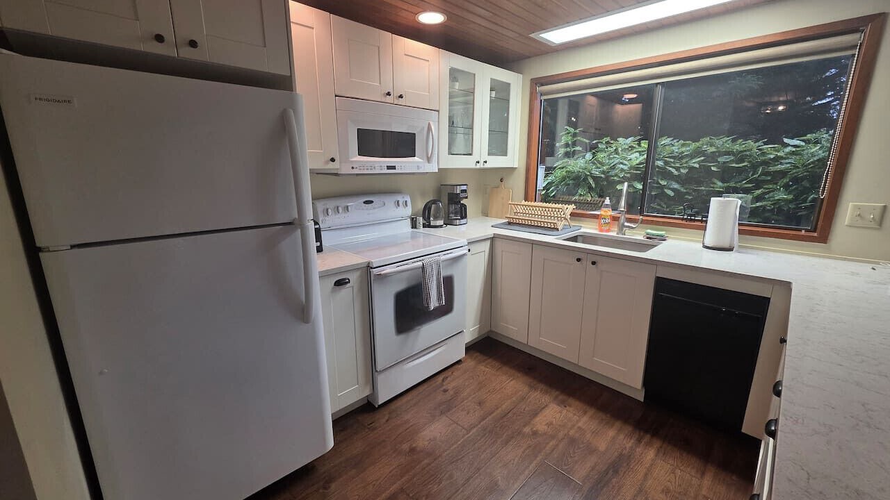 Photo of Kitchen in Point Roberts