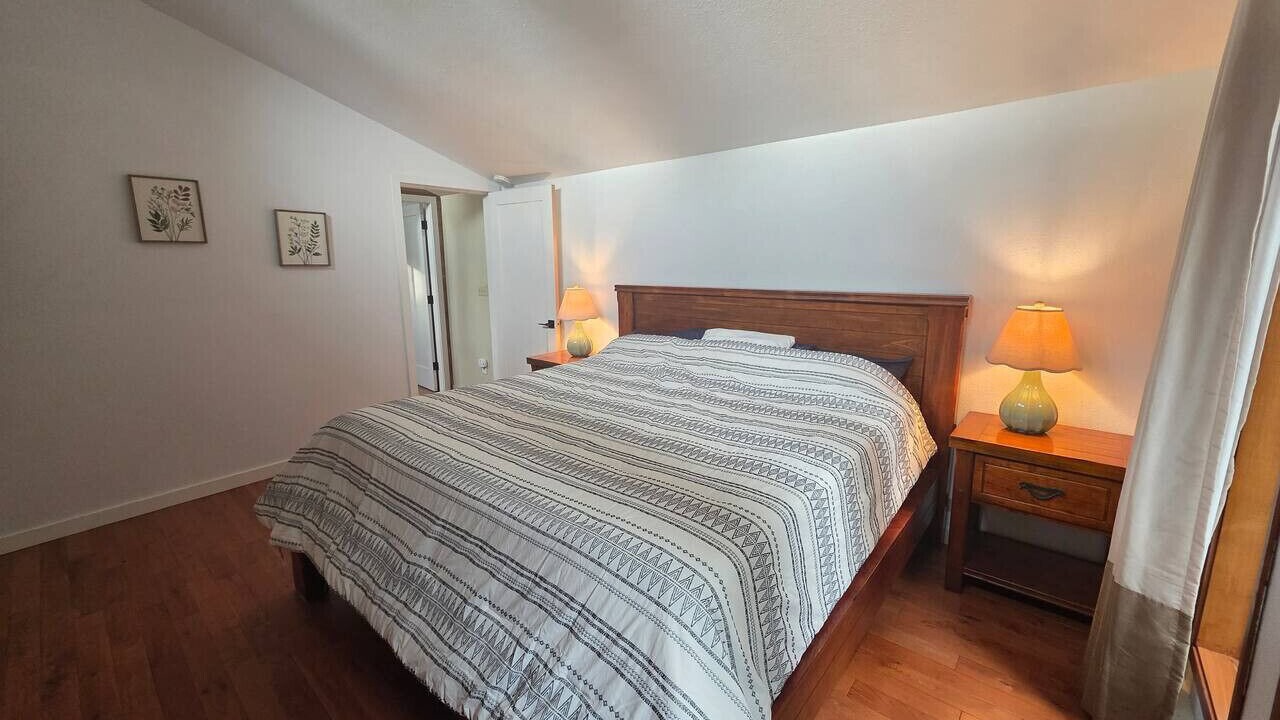 Photo of Bedroom in Point Roberts