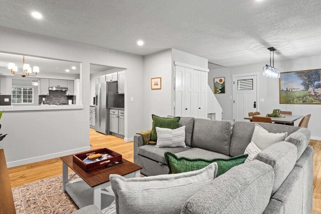 Photo of Livingroom in Camas