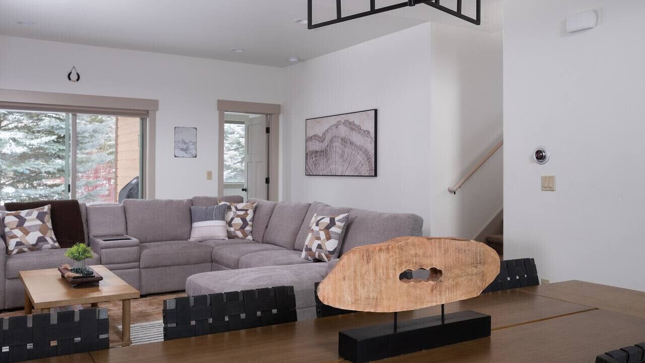 Photo of Livingroom in Victor