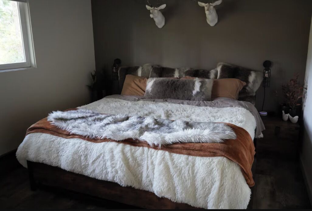 Photo of Bedroom in Grapeview