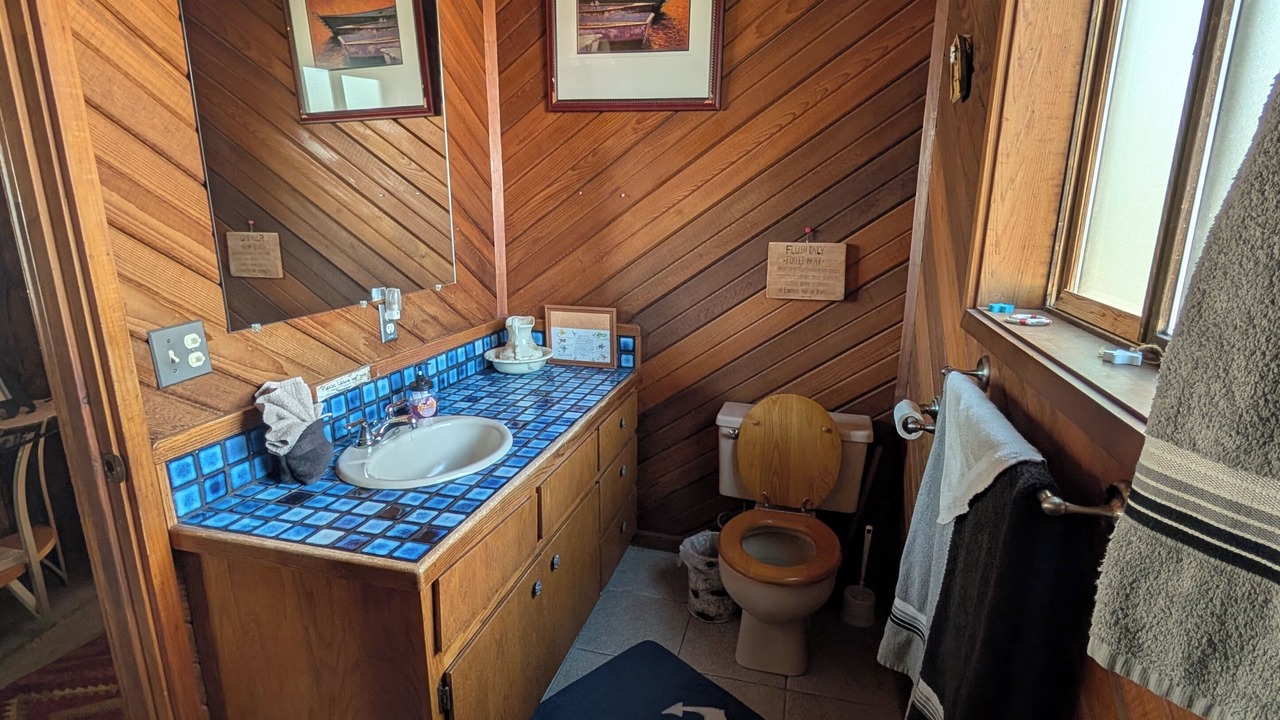 Photo of Bathroom in Chiloquin