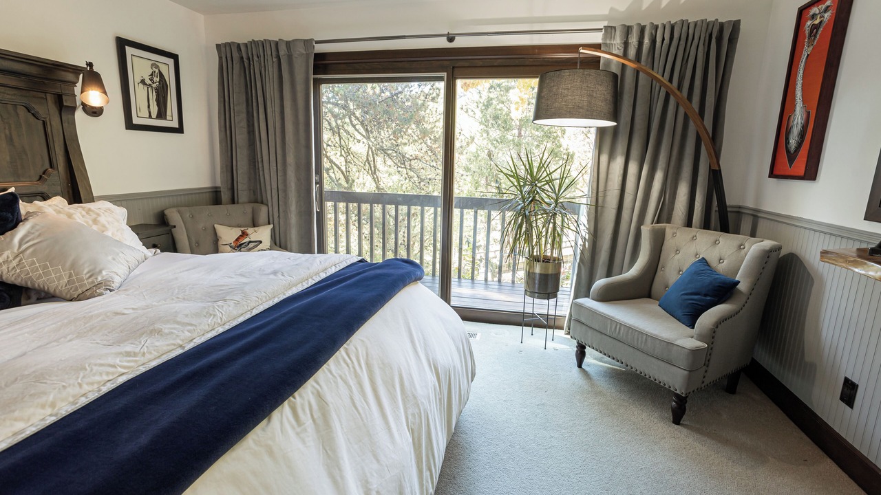 Photo of Bedroom in Rogue River