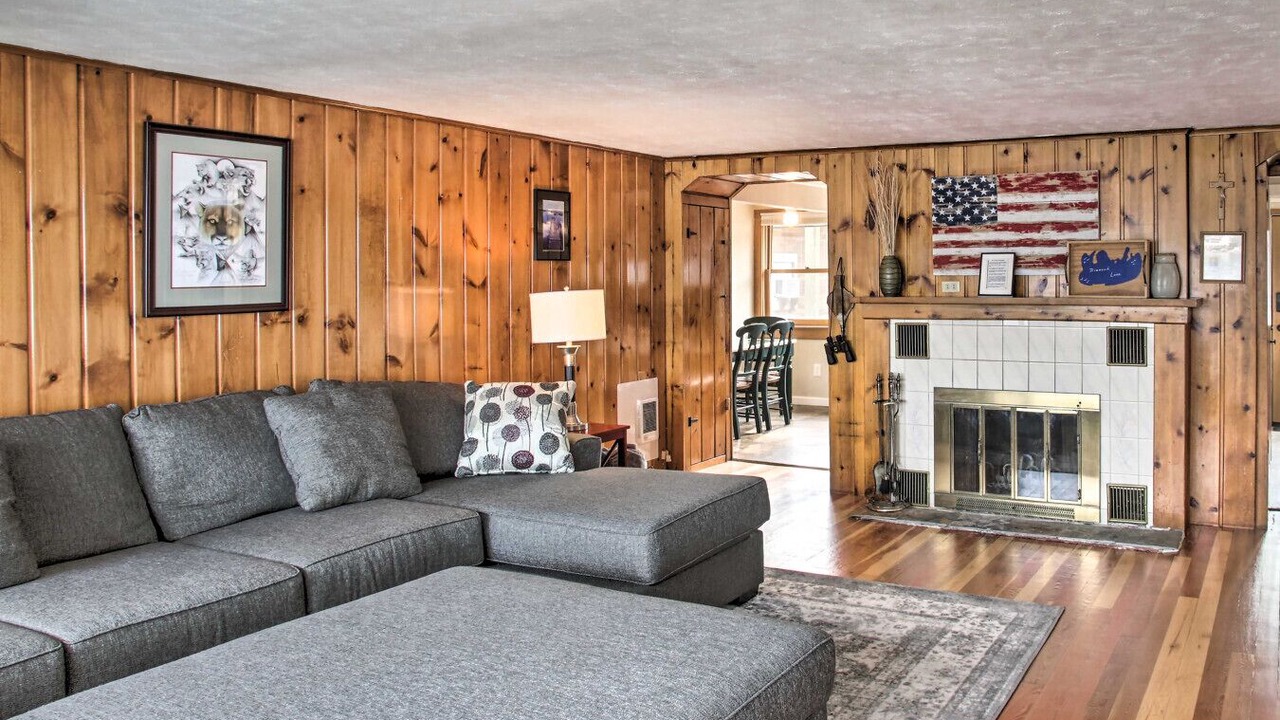 Photo of Livingroom in Diamond Lake