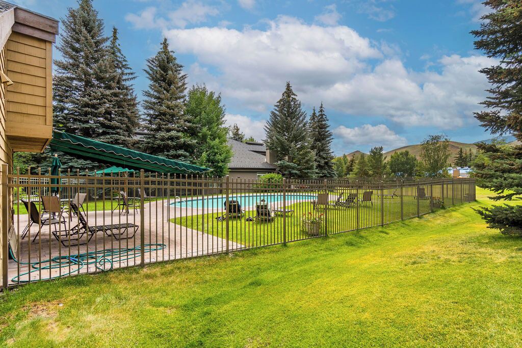 Photo of Outdoor in Elkhorn Village