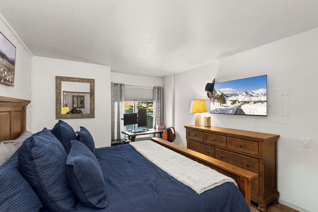 Photo of Bedroom in Elkhorn Village
