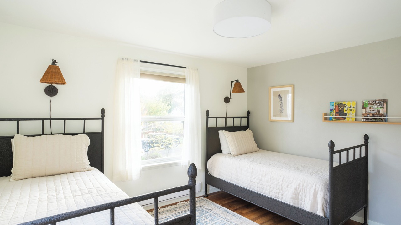 Photo of Bedroom in Genesee