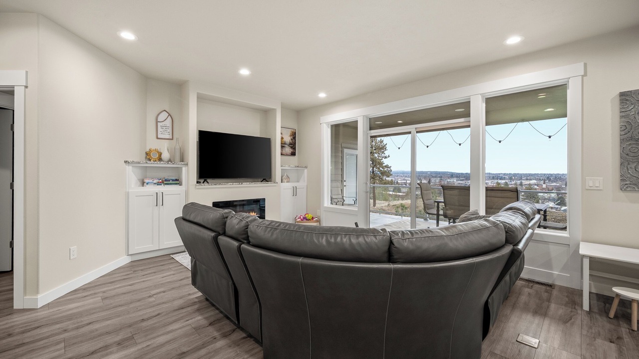 Photo of Livingroom in East Central
