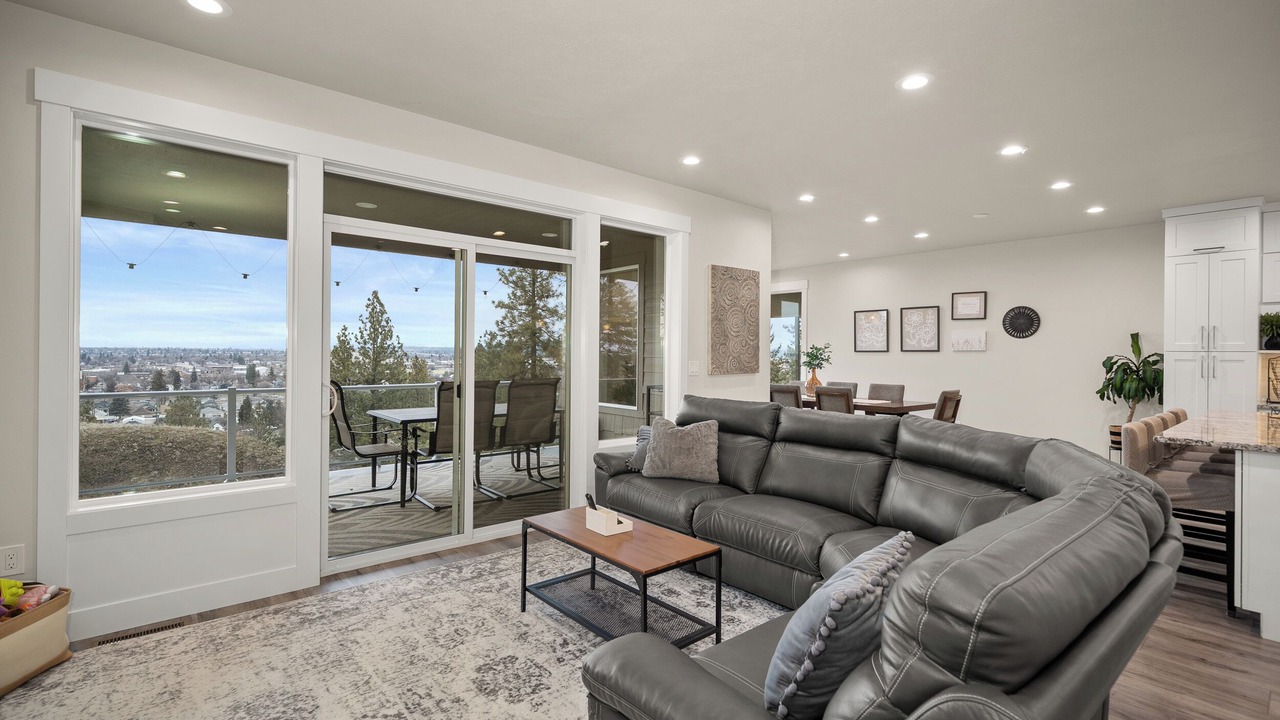 Photo of Livingroom in East Central