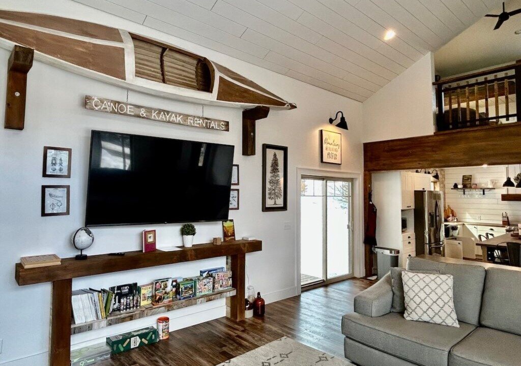 Photo of Bedroom in Island Park