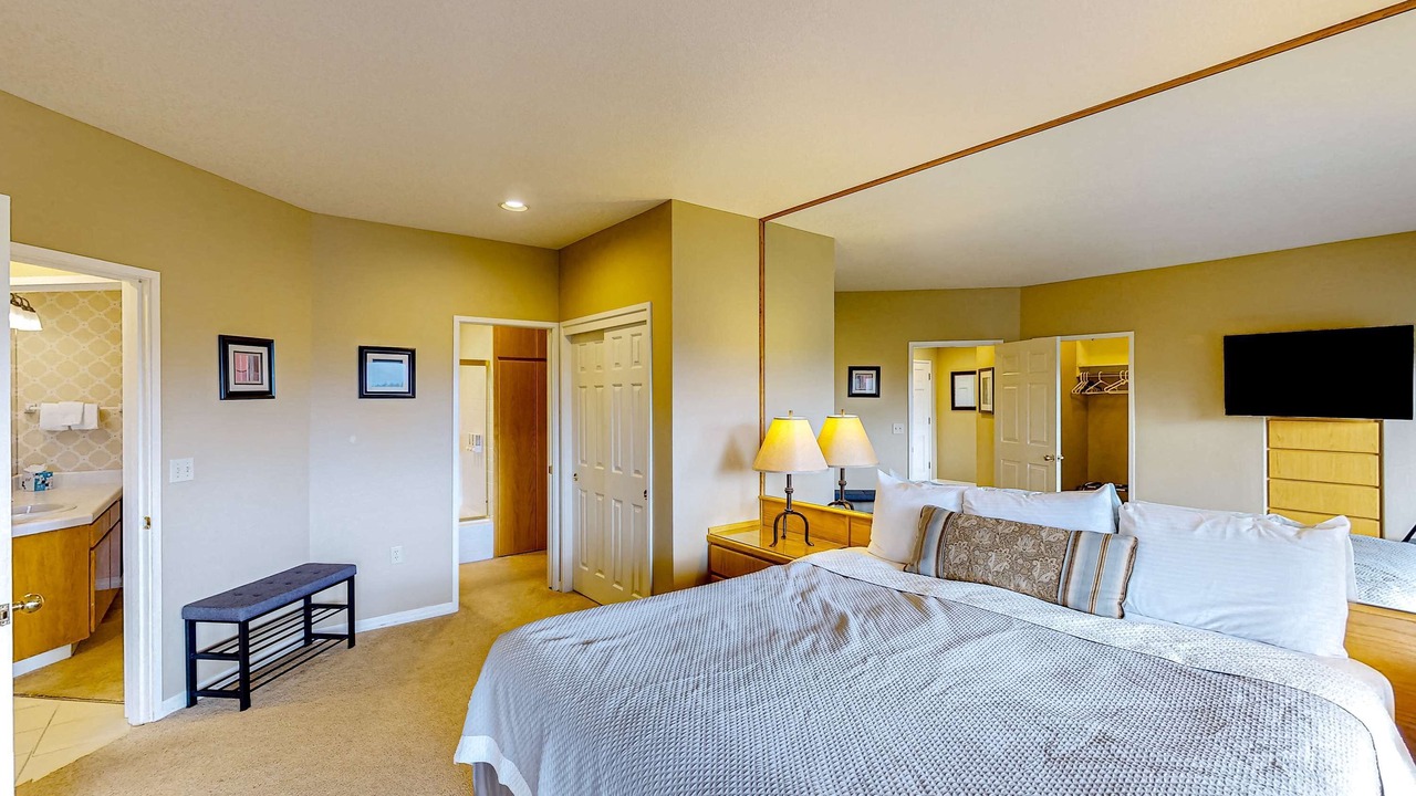 Photo of Bedroom in Century West