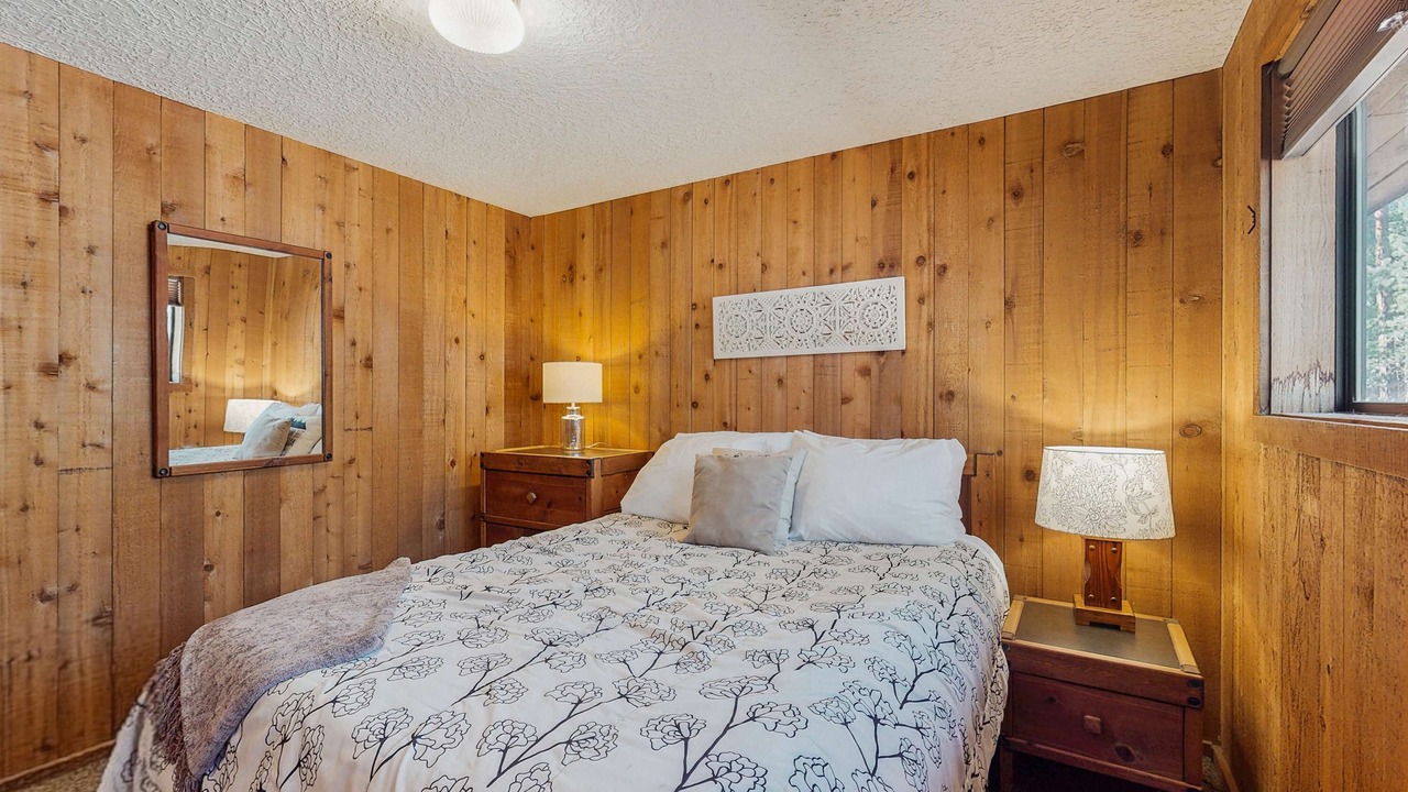 Photo of Bedroom in Black Butte Ranch