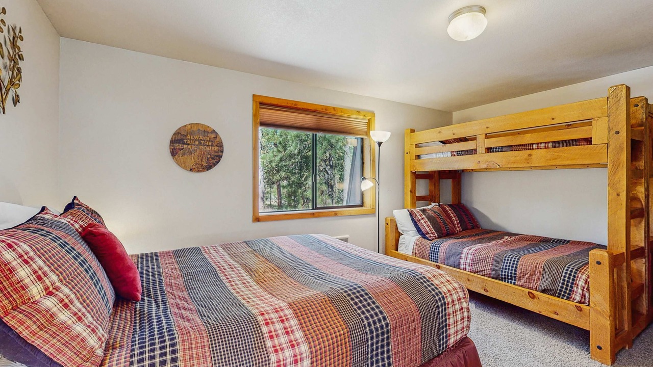 Photo of Bedroom in Black Butte Ranch