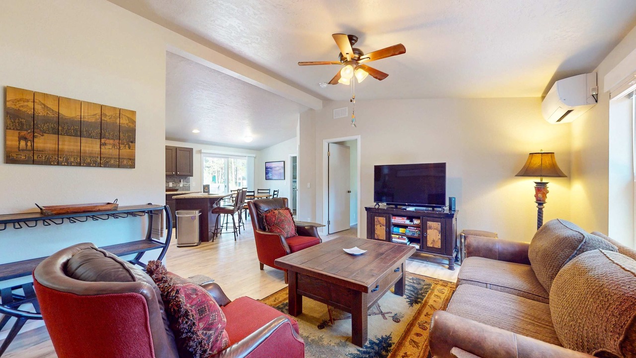 Photo of Livingroom in Three Rivers